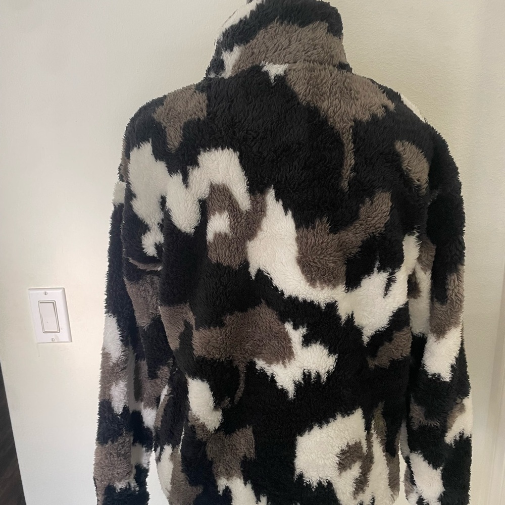 Eddie Bauer Women’s Size M Pullover Sweater Camouflage Fux Fur Half Zip - Picture 6 of 12